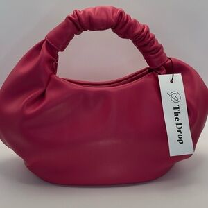 The Drop Fuchsia Handbag 💕